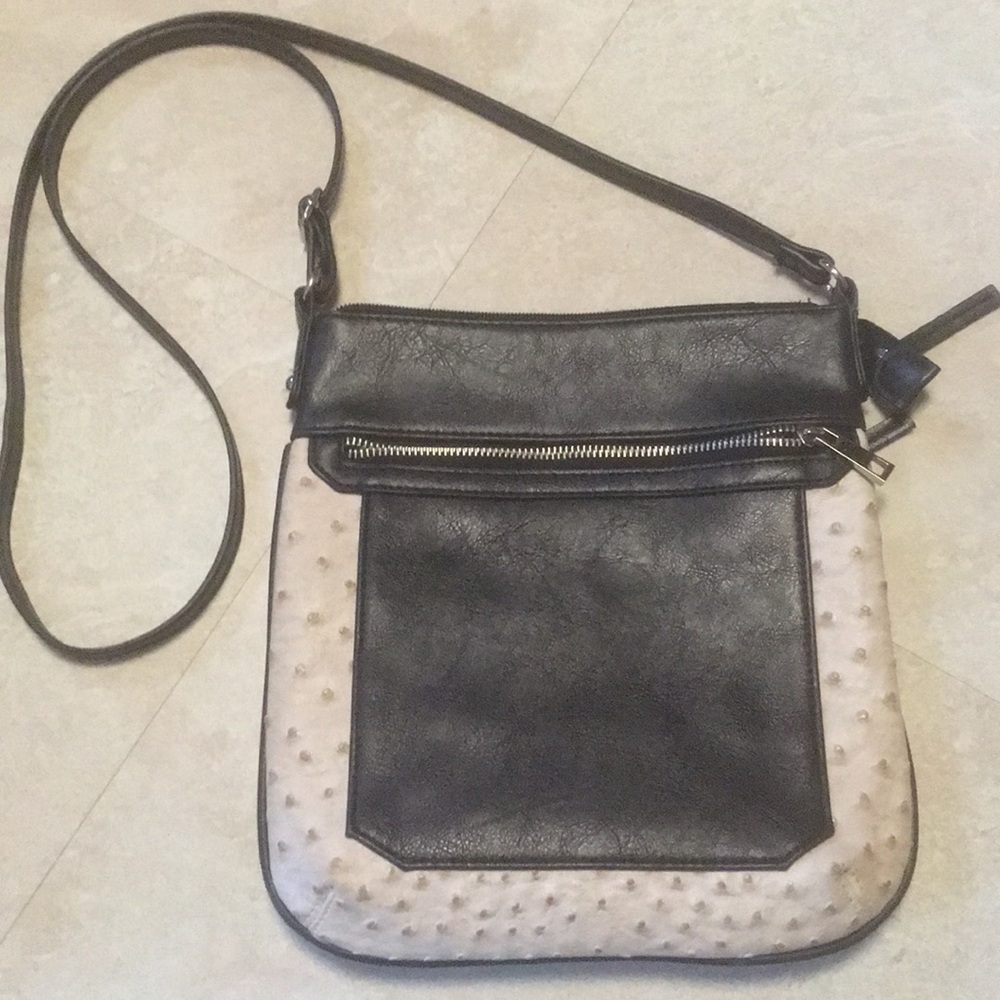 Bass cross body bag